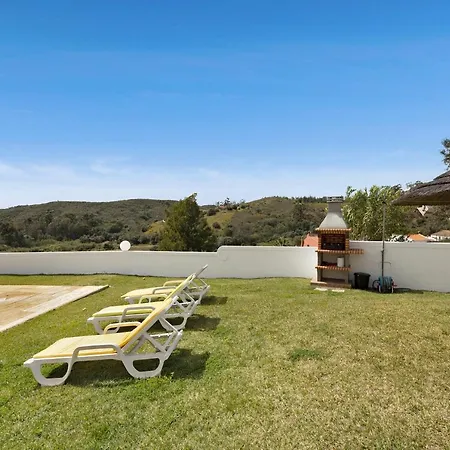 T5 Com Piscina بيت للعطل *