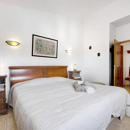 Hébergement de vacances T5 Com Piscina