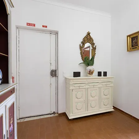 T5 Com Piscina Портиман