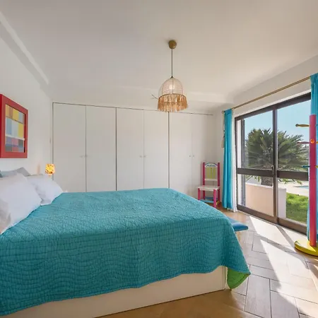 Casa de Férias T5 Com Piscina *