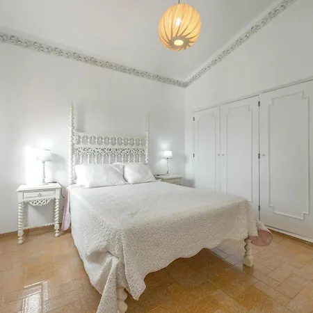 Casa de Férias T5 Com Piscina *