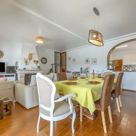 Casa de Férias T5 Com Piscina