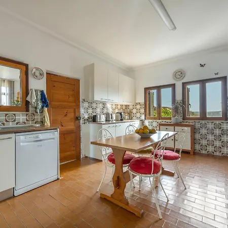 Casa de Férias T5 Com Piscina