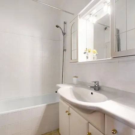 T5 Com Piscina Portimão